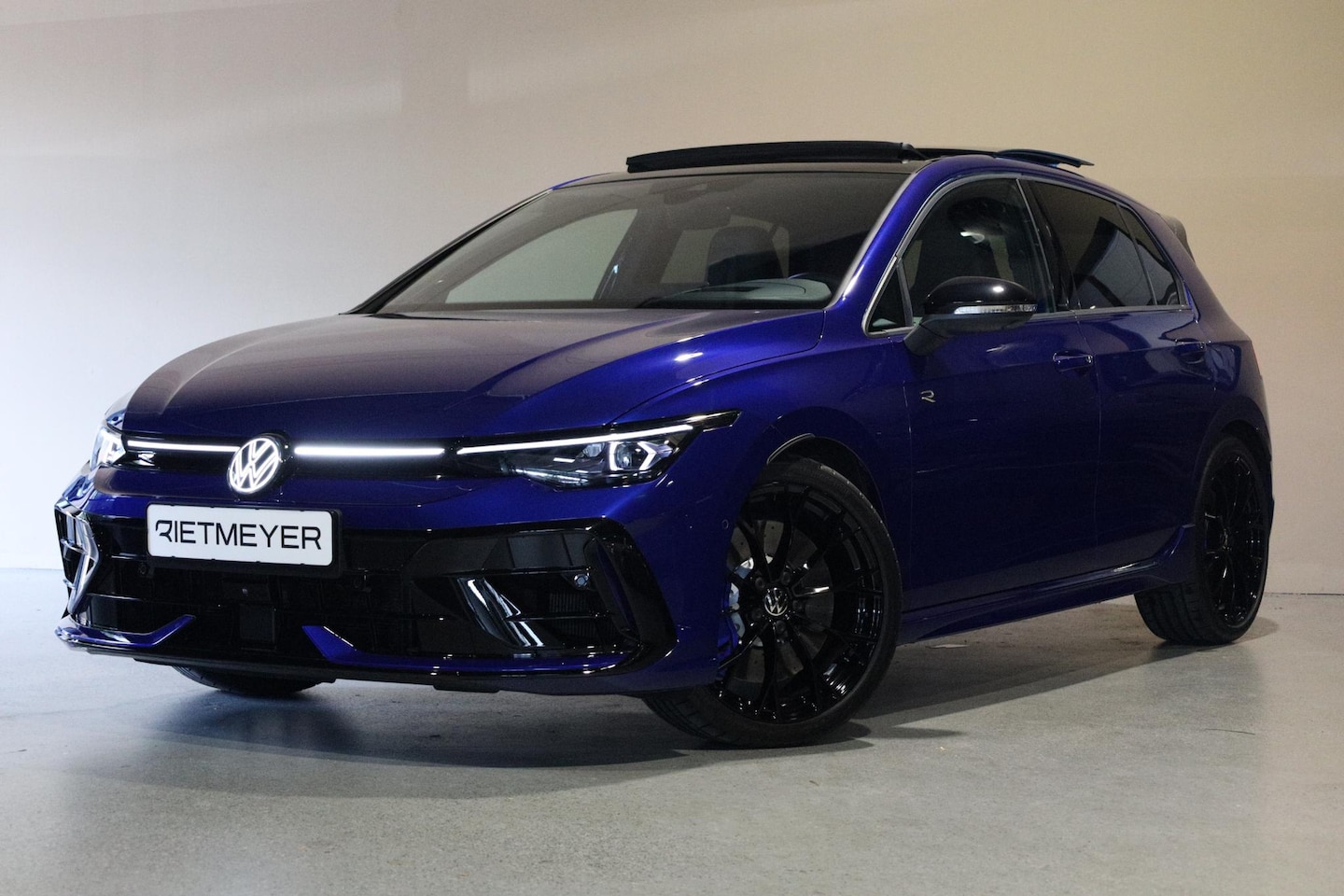 Volkswagen Golf - 2.0 TSI 4Motion R |Akrapovič |Pano |Leder intr. |Head-Up |Harman/Kardon - AutoWereld.nl