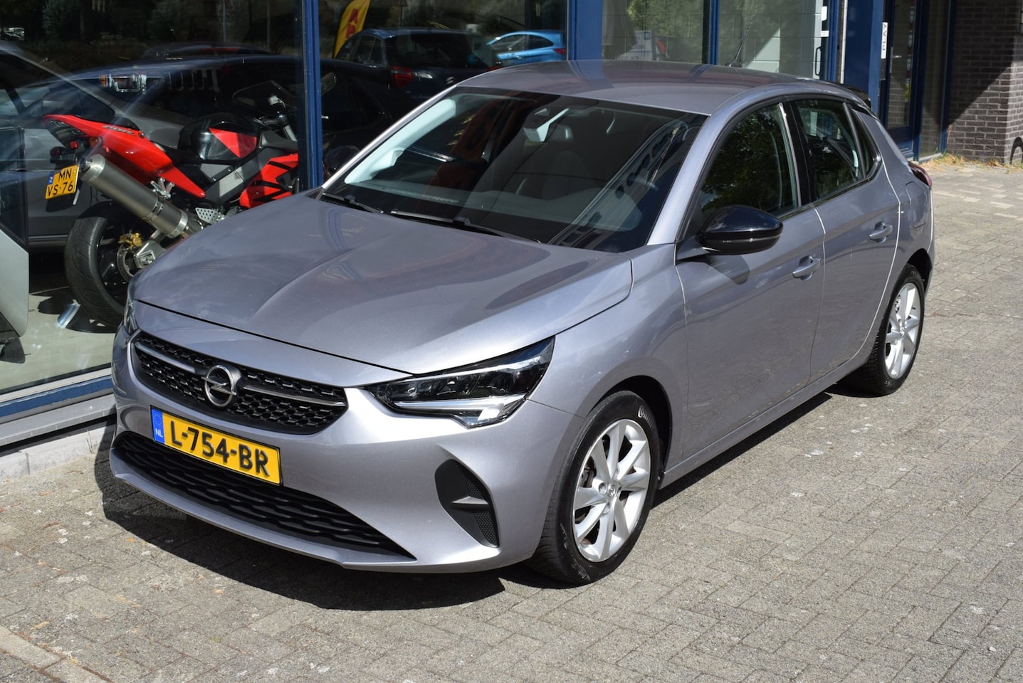 Opel Corsa - 1.2 Elegance AUTOMAAT // Airco, Apple Carplay, Cruise Control - AutoWereld.nl