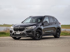 BMW X1 - xDrive25e Executive BLACK LINE / CAMERA / CARPLAY / HEAD UP DISPLAY / LEDER / LED / CRUISE