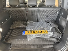 Land Rover Defender 110 - 2.0 P300e 110 X-Dynamic HSE Urban Pakket-23"-Meridian-Head up-Pano-Trekhaak