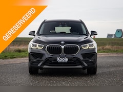 BMW X1 - xDrive25e Executive CAMERA / CARPLAY / HEAD UP DISPLAY / LEDER / LED / CRUISE CONTROLE / S