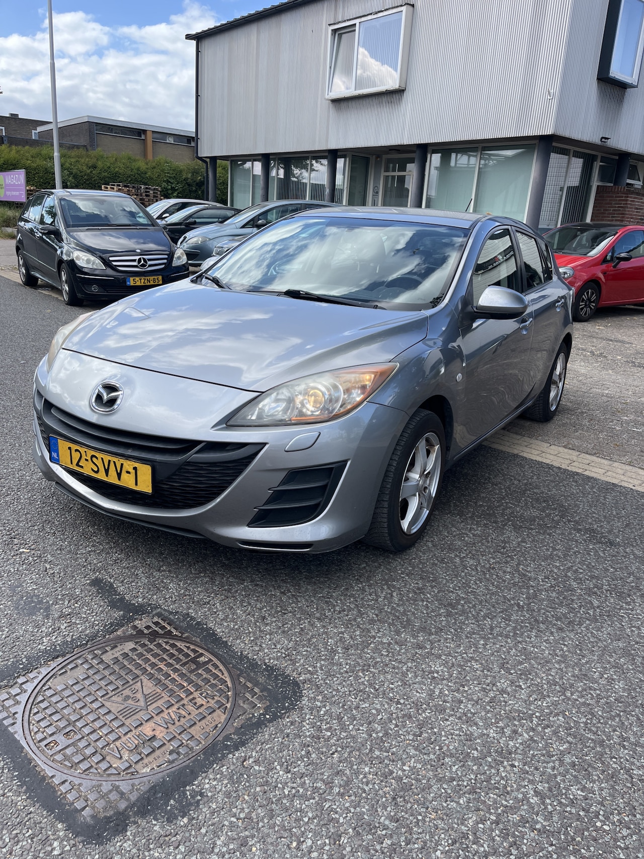 Mazda 3 - 1.6 CiTD Business Airco 5 deurs Goed rijdende en nette auto. Apk 06-12-2026 - AutoWereld.nl