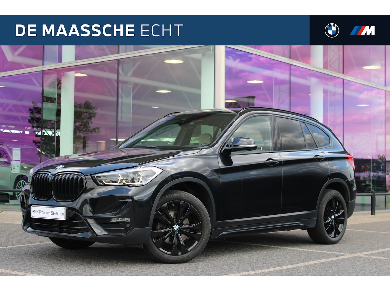 BMW X1 - sDrive18i Executive Sport Line Automaat / Sportstoelen / Comfort Access / Achteruitrijcame - AutoWereld.nl
