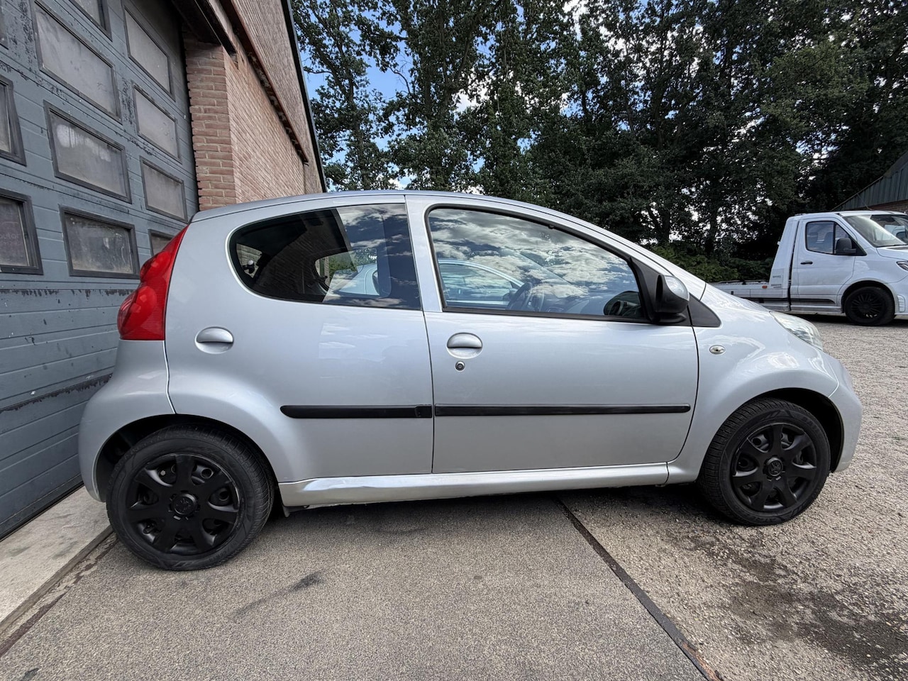 Peugeot 107 - 1.0-12V XS Automaat/5DRS/NAP - AutoWereld.nl