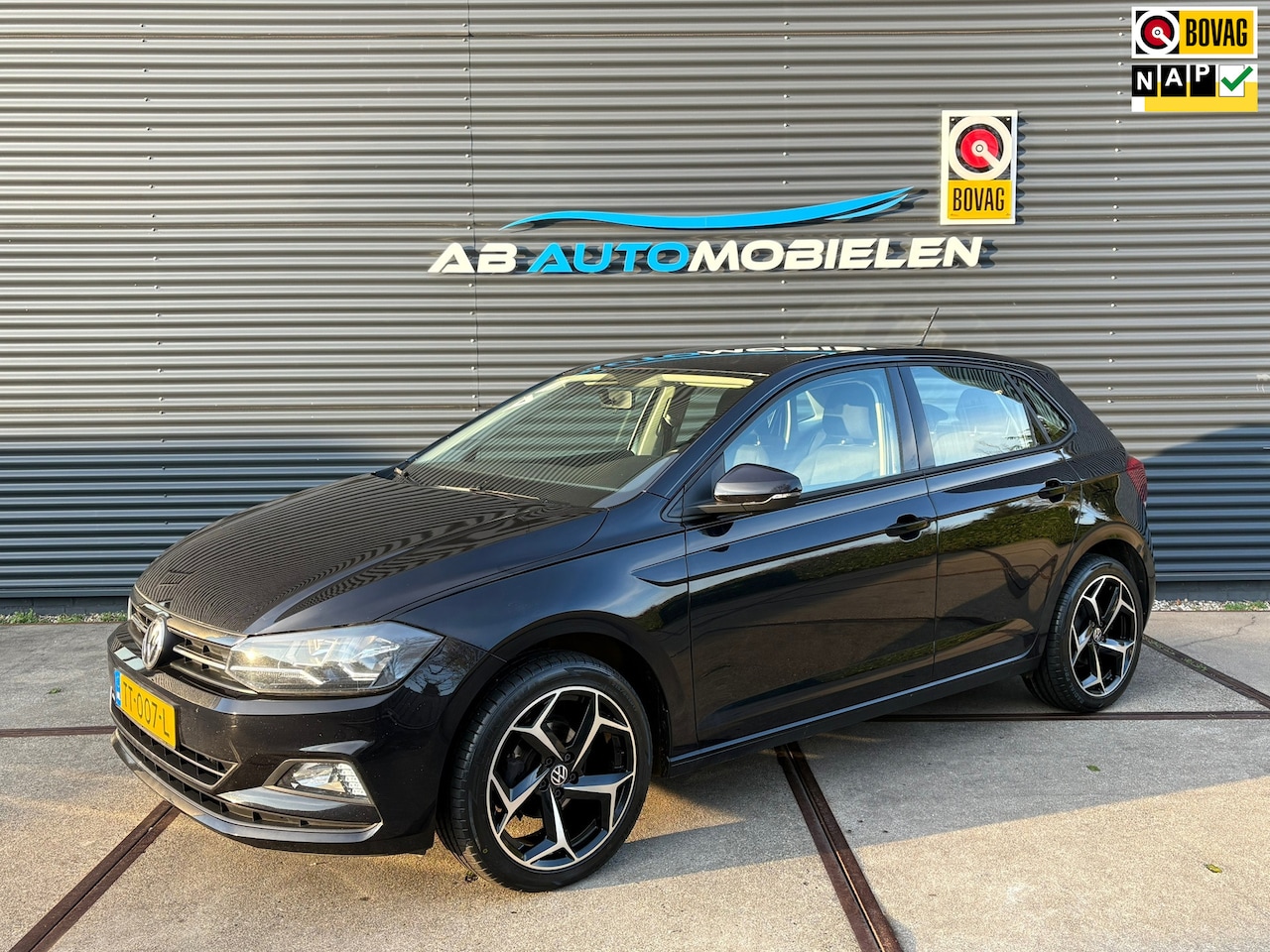 Volkswagen Polo - 1.0 TSI Comfortline CARPLAY/ NAVI - AutoWereld.nl