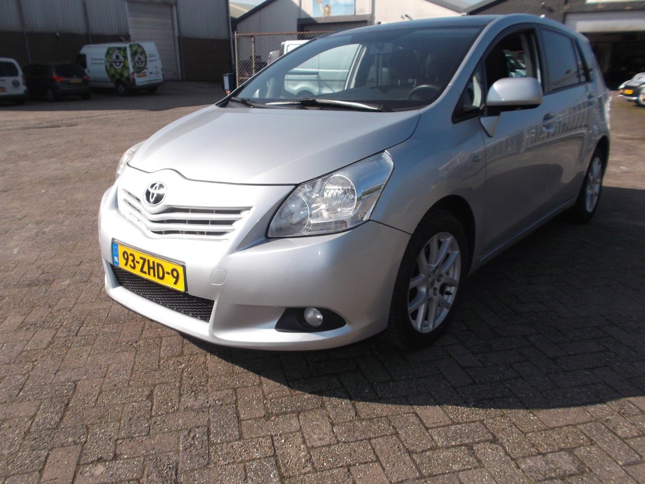 Toyota Verso - 1.6 VVT-i Business 1.6 VVT-i Business - AutoWereld.nl