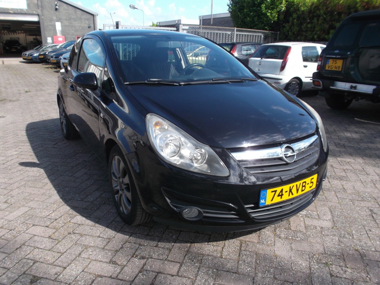 Opel Corsa - 1.4-16V '111' Edition 1.4-16V '111' Edition - AutoWereld.nl