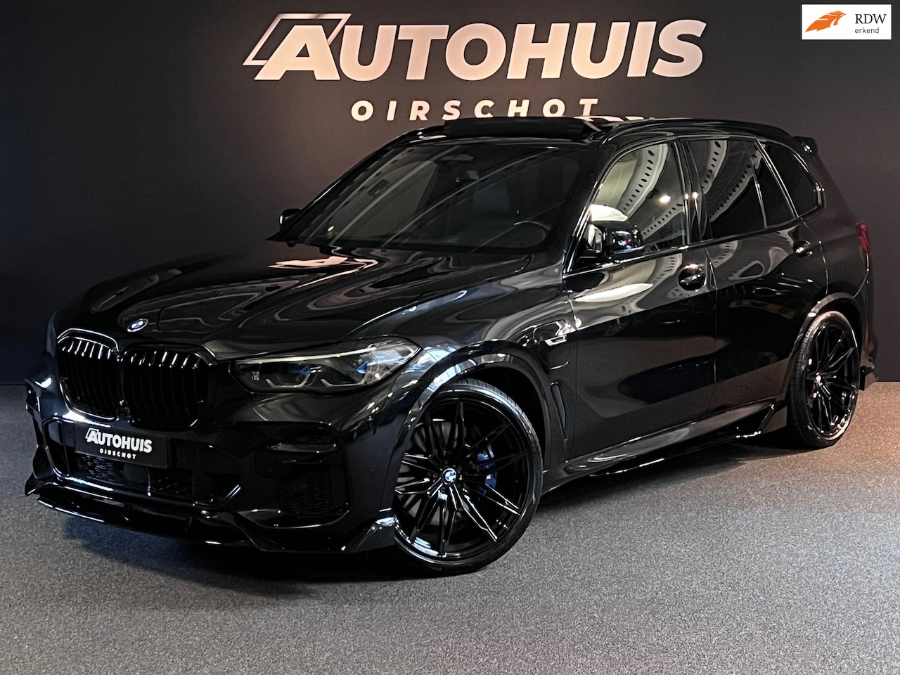 BMW X5 - XDrive45e High Executive Edition M Pano/ Memory/ Laser/ 22"/ HeadUp/ 360Camera/ M sport br - AutoWereld.nl
