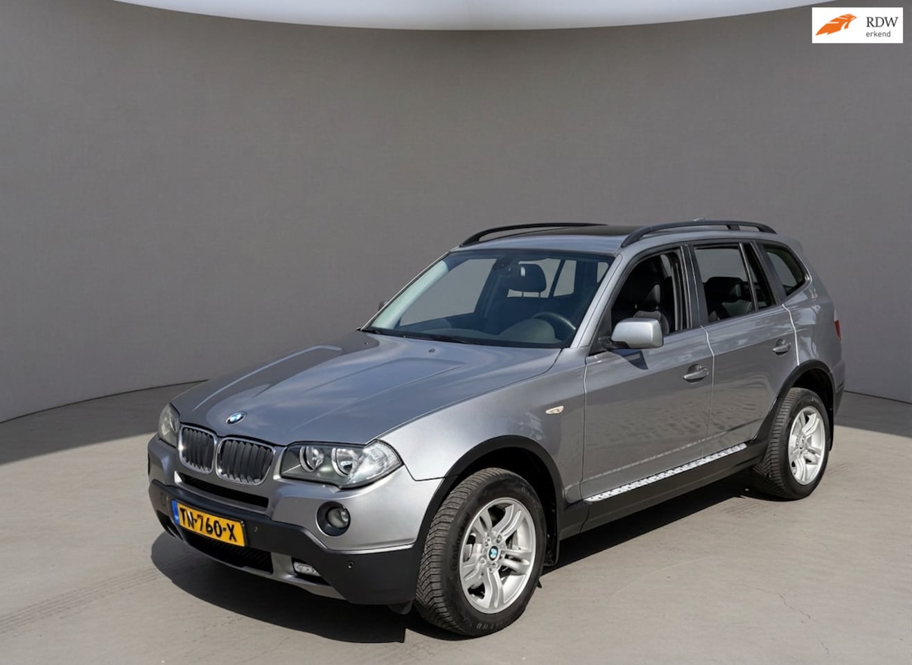 BMW X3 - 2.0i Business Line 2.0i Business Line, trekhaak, nieuwe apk keuring - AutoWereld.nl