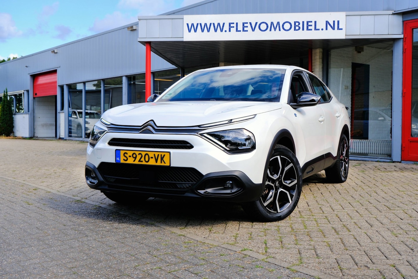 Citroën Ë-C4 X - Feel Pack 50 kWh Aut. Navi|Cam|CarPlay|LMV - AutoWereld.nl