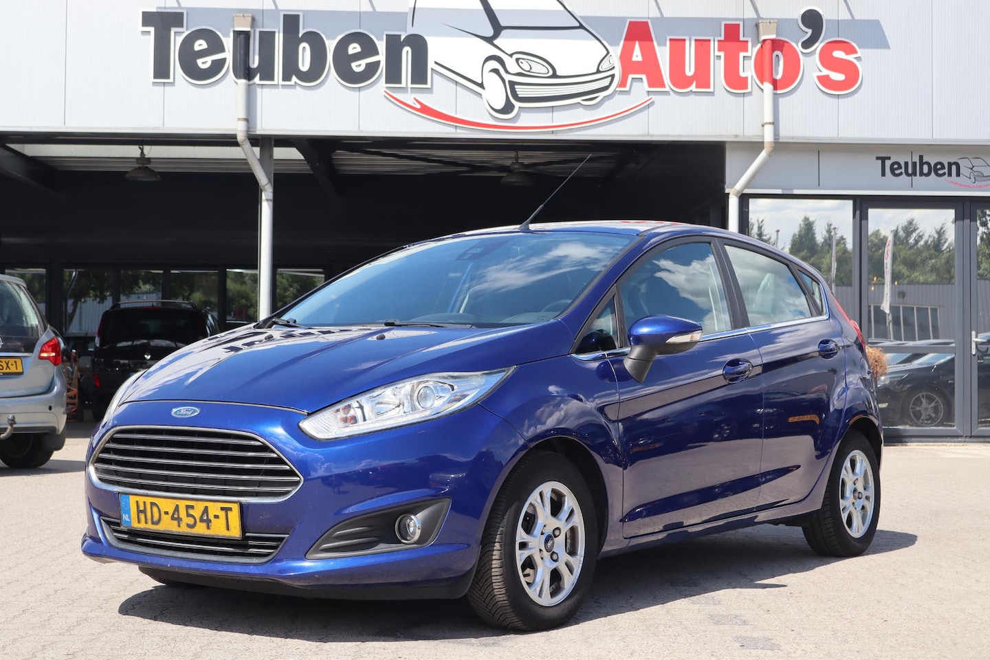 Ford Fiesta - 1.5 TDCi Titanium Lease | Climate control | Cuise control | PDC | Dealer onderhouden! - AutoWereld.nl