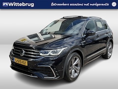 Volkswagen Tiguan - 1.5 TSI R-Line / AUTOMAAT/ PANO/ ACC/ PARK. SENSOREN + CAMERA/ DIGITAL DASH/ NAVI/ DAB/ CL
