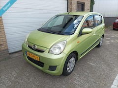 Daihatsu Cuore - 1.0 Premium Cruise Control APK 07-2027
