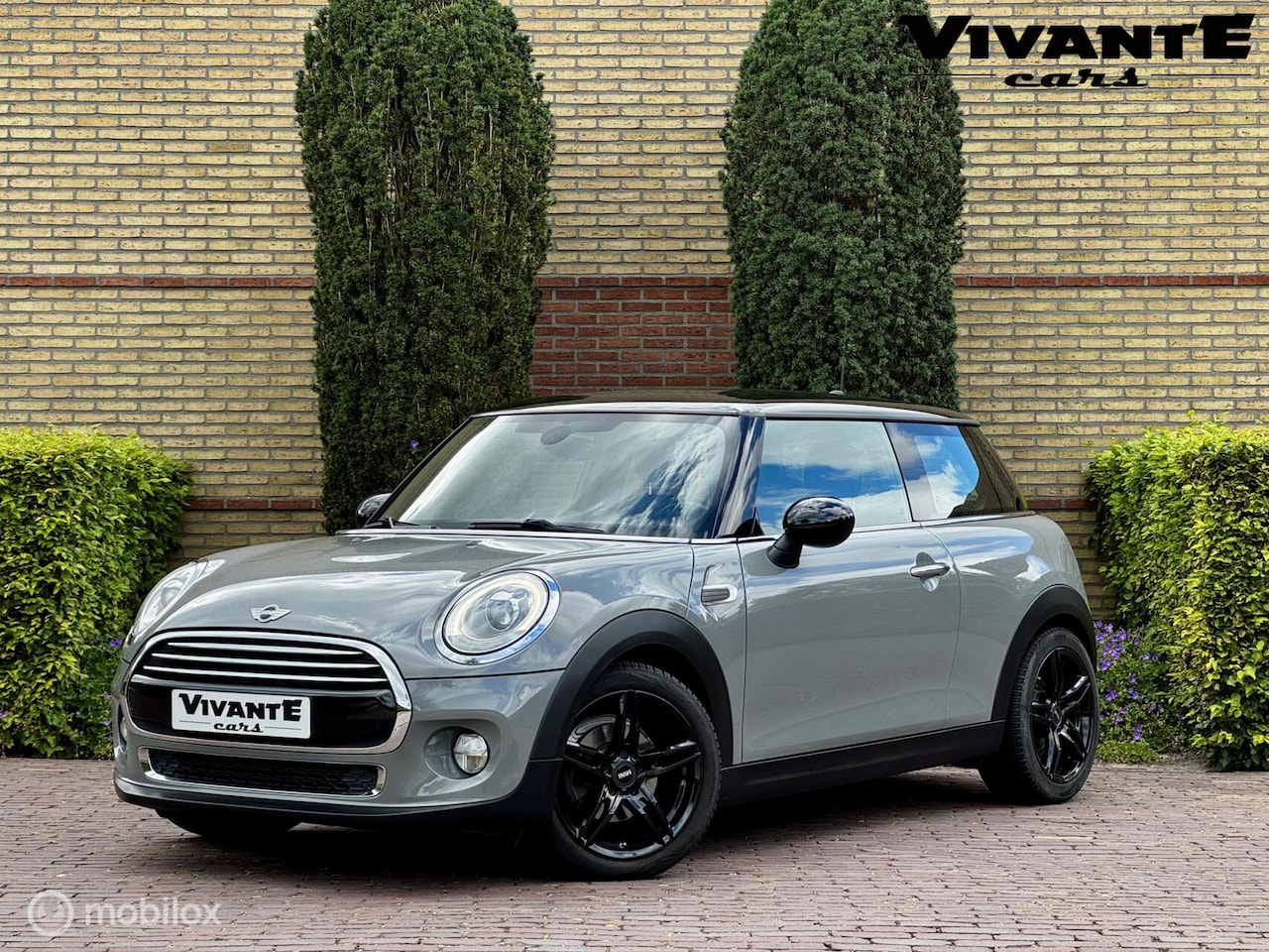 MINI 3-Deurs - 1.5 Cooper Business - AutoWereld.nl