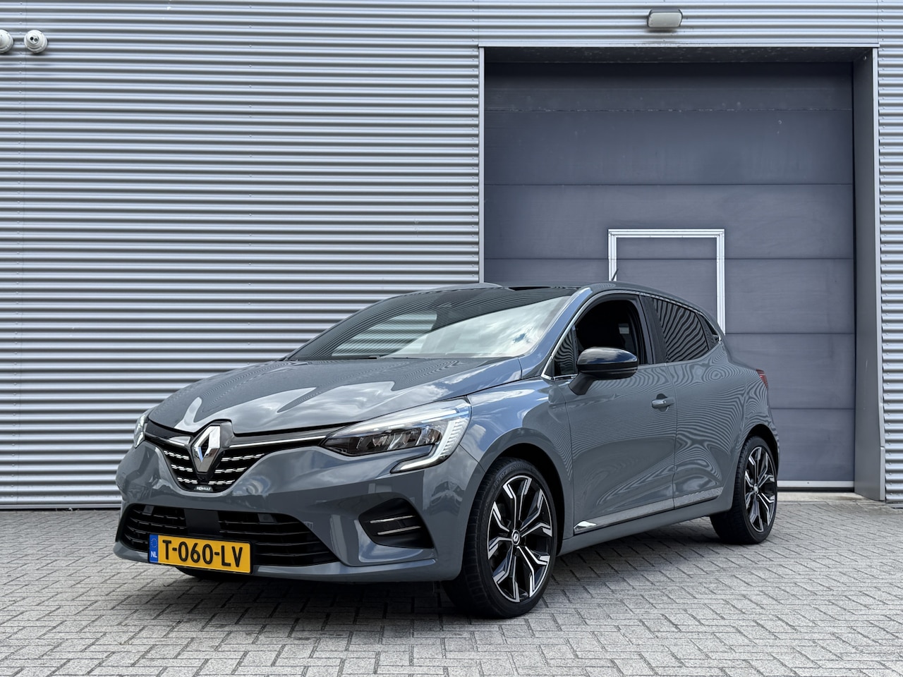 Renault Clio - 1.0 TCe Lutecia V I 5 Deurs I Carplay I Camera - AutoWereld.nl