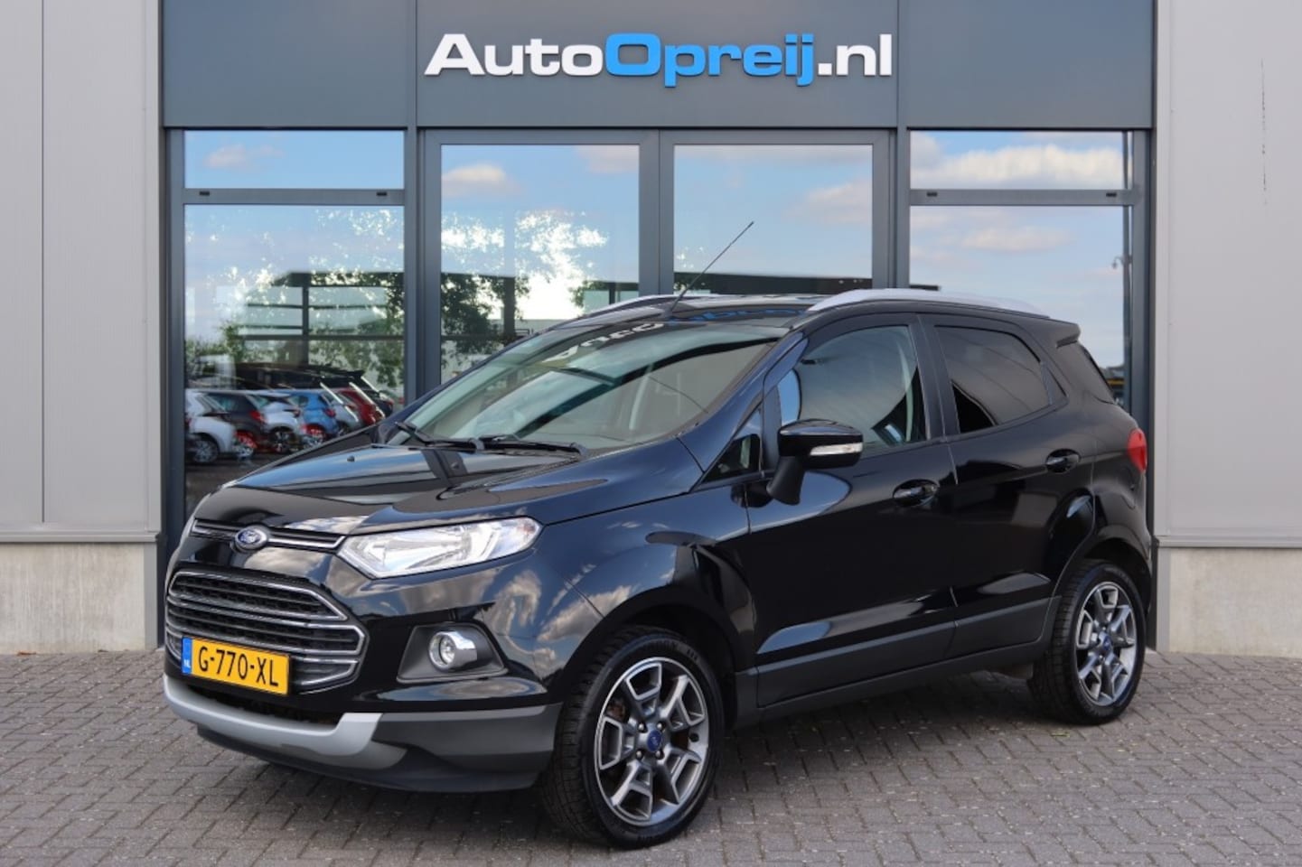 Ford EcoSport - 1.0 EcoBoost 140pk Titanium Clima, NAVI, half leder, PDC, LM-Velgen - AutoWereld.nl