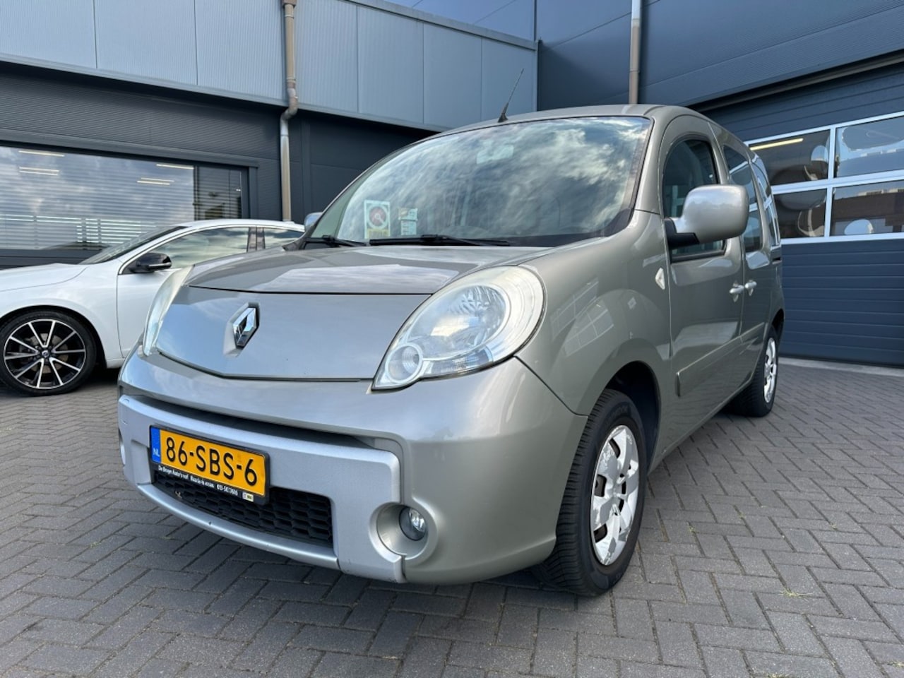 Renault Kangoo - 1.6-16V Expression met airco - AutoWereld.nl