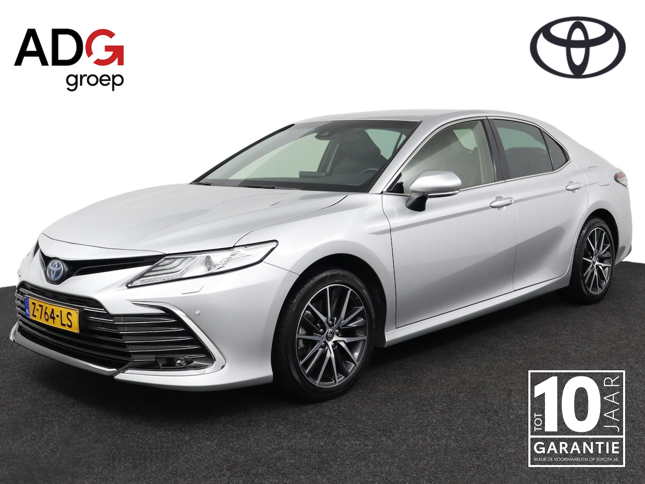 Toyota Camry - 2.5 Hybrid Dynamic | Leder bekleding | Parkeer sensoren voor en achter | - AutoWereld.nl