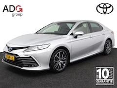 Toyota Camry - 2.5 Hybrid Dynamic | Leder bekleding | Parkeer sensoren voor en achter |