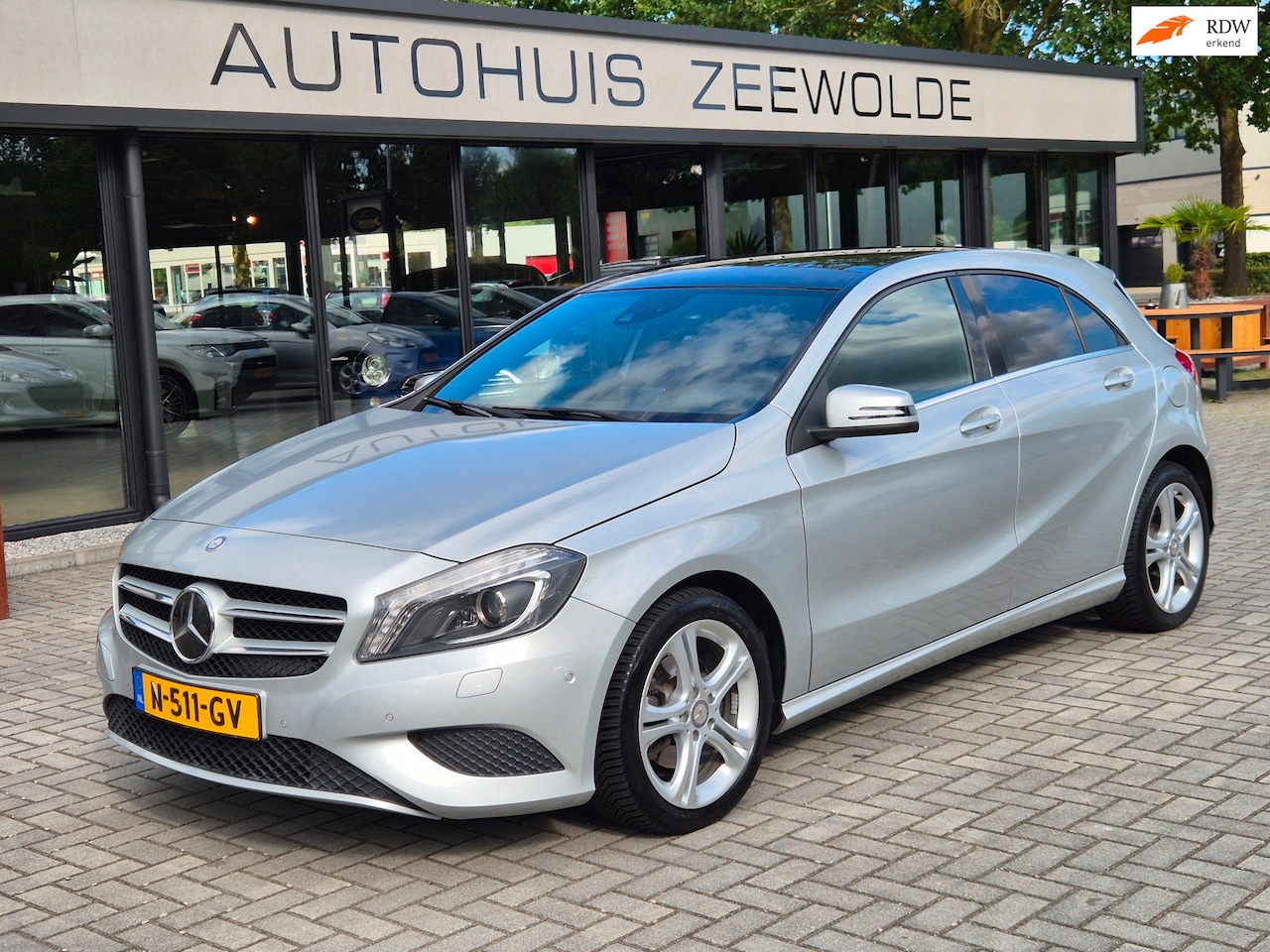 Mercedes-Benz A-klasse - 180 Prestige I Schuifdak I Navi I Camera - AutoWereld.nl