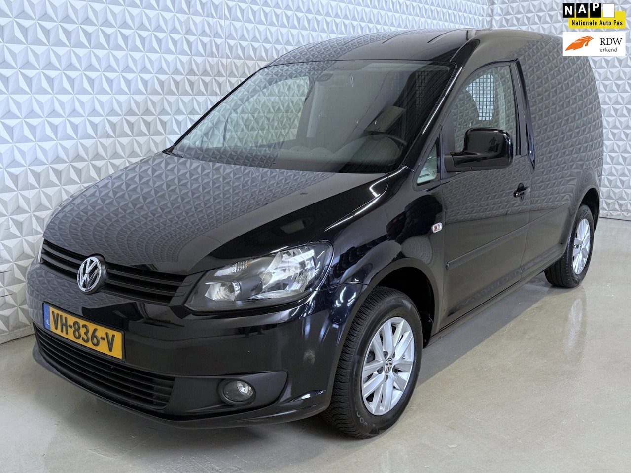 Volkswagen Caddy - 1.6 TDI Airco Cruise Navi / 142.000km (2014) - AutoWereld.nl