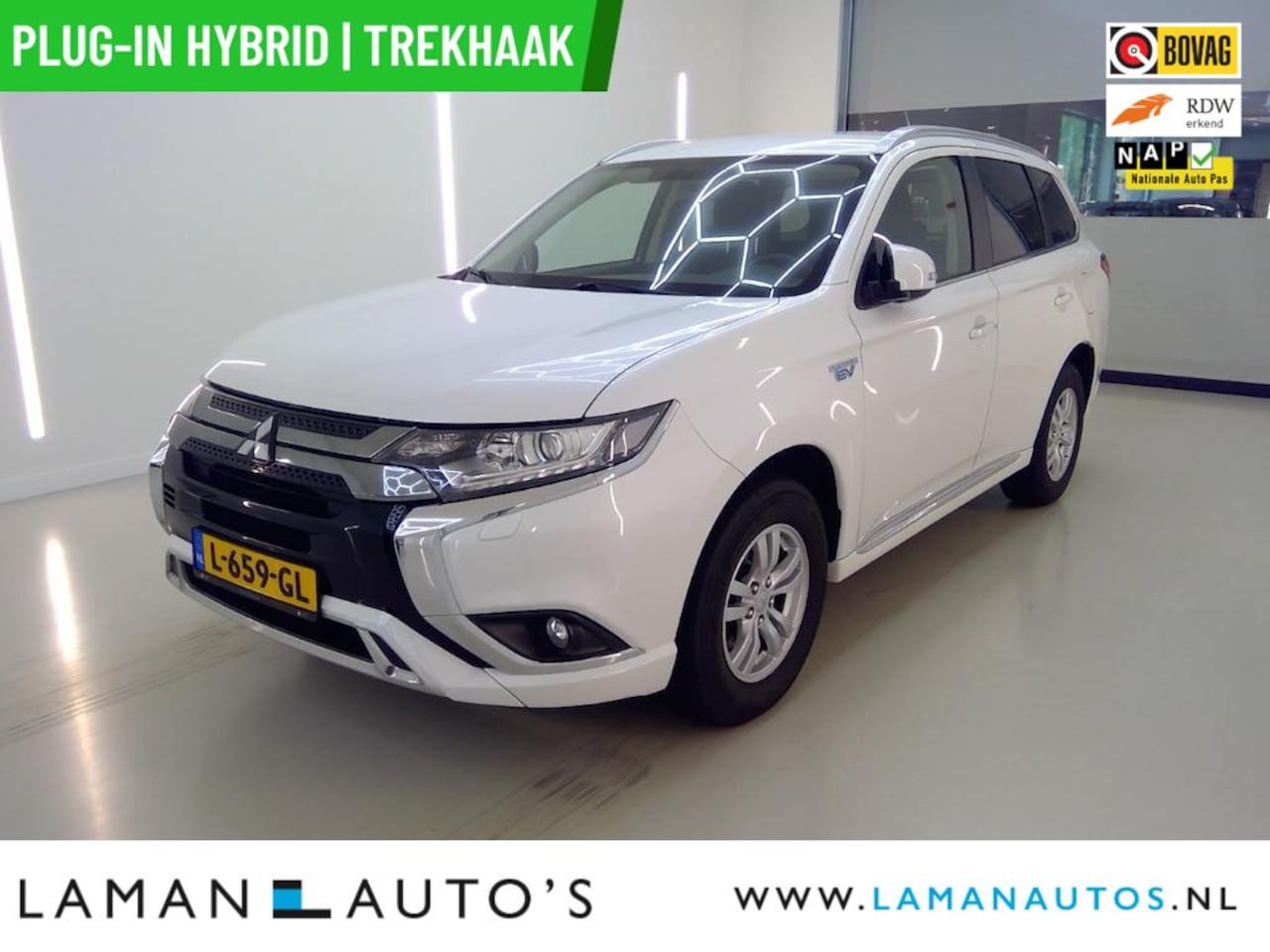 Mitsubishi Outlander - 2.4 PHEV AWD Pure | CarPlay Trekhaak ECC 16" LMV Parelmoer | PHEV Voorschoten - AutoWereld.nl