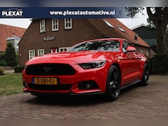 Ford Mustang Fastback - 2.3 EcoBoost Aut. | MBRP Uitlaatsysteem | 19 Inch | Leder | Schone Carfax | Navigatie | Sp