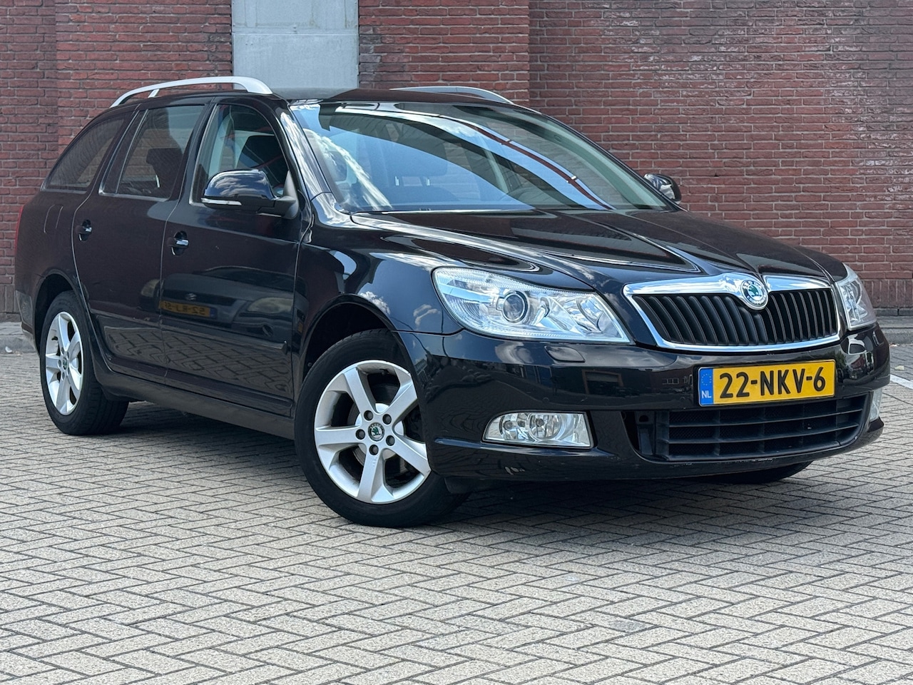 Skoda Octavia Combi - 1.8 TSI Elegance|AIRCO|NAVI|PDC|TREKHAAK| - AutoWereld.nl