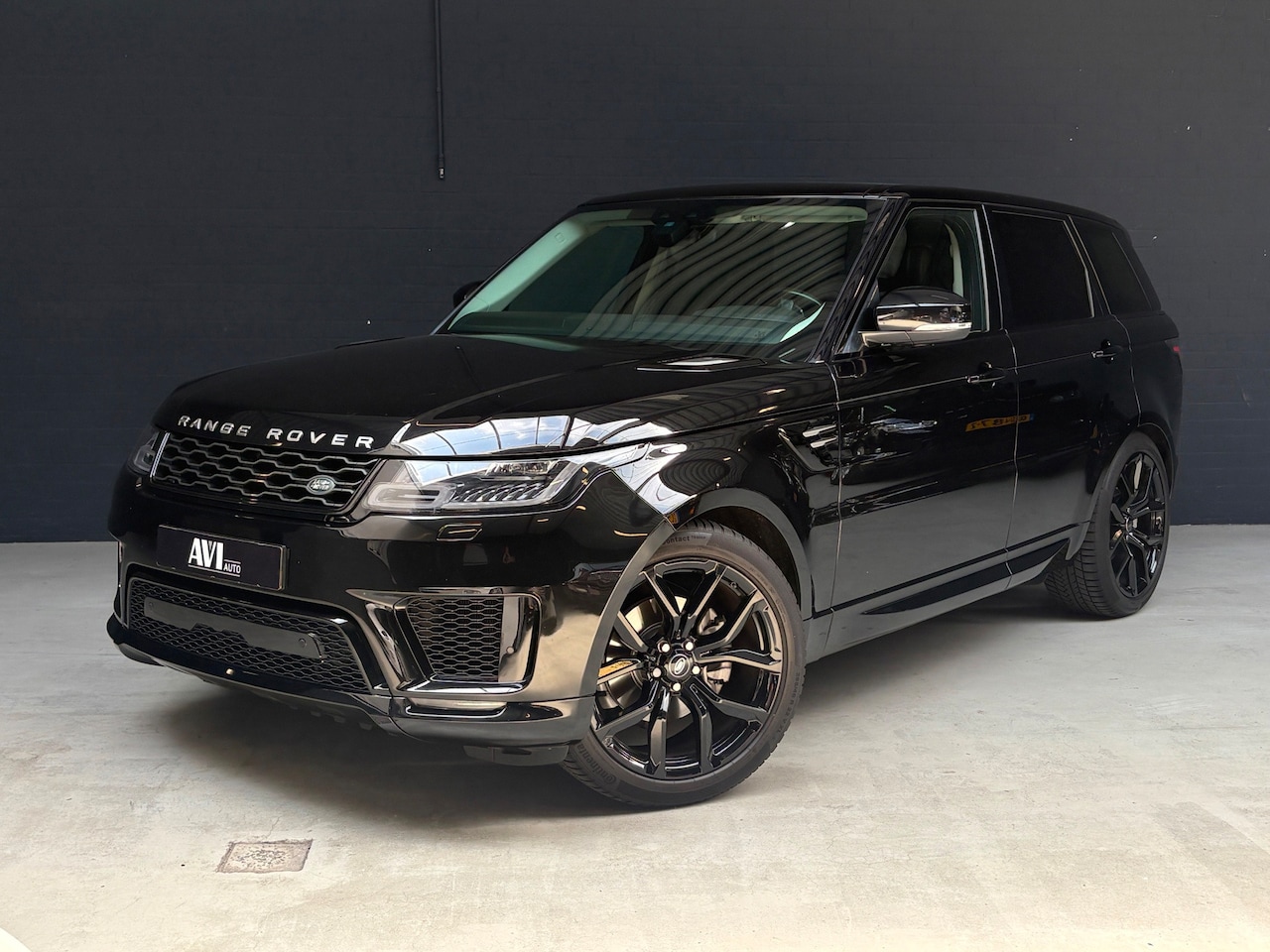Land Rover Range Rover Sport - 2.0 Si4 SE Trekhaak Stoelverwarming 22inch - AutoWereld.nl