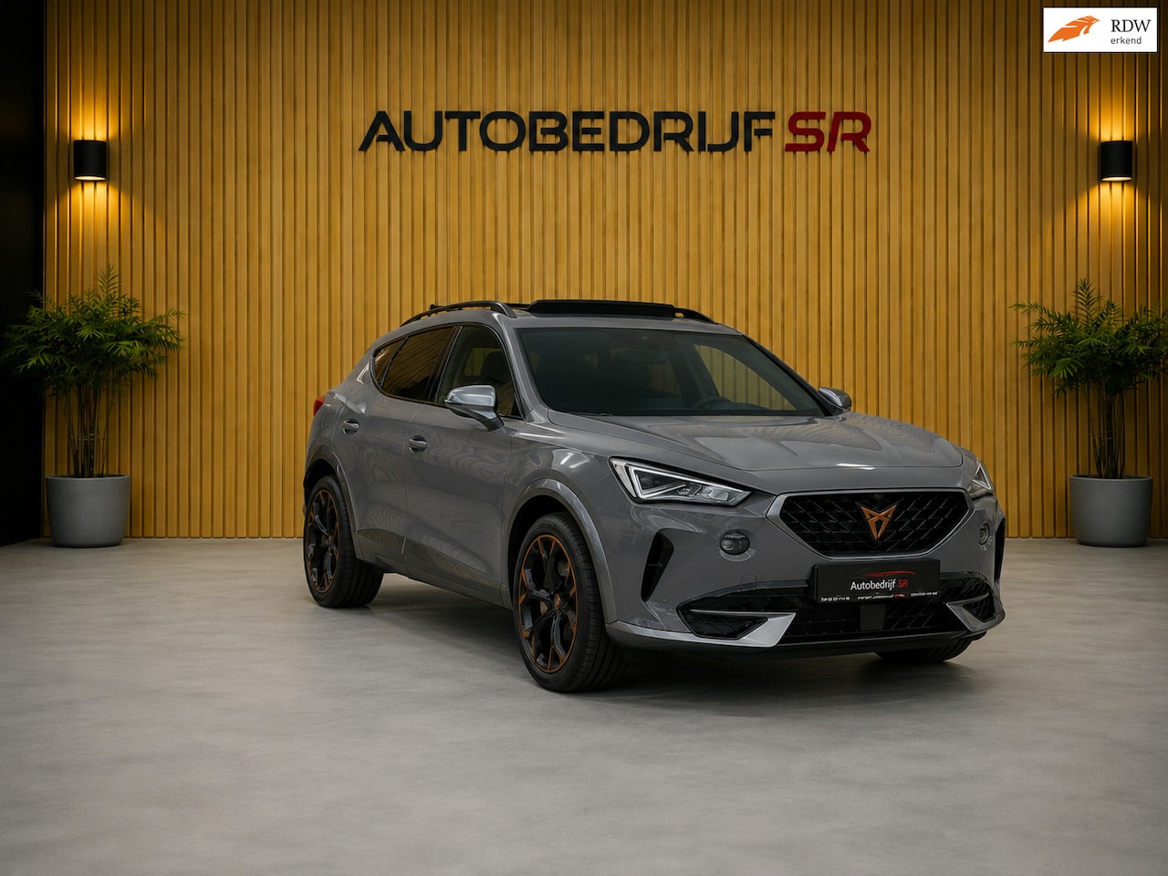 CUPRA Formentor - 1.4 e-Hybrid VZ Performance Pano! 360'Camera Eleck Kofferbak Sfeerverlichting Stoelverwarm - AutoWereld.nl