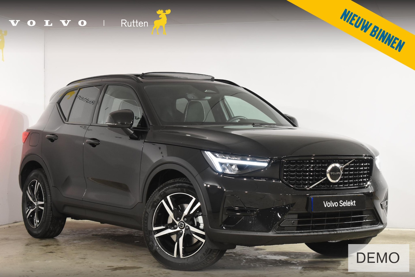 Volvo XC40 - B4 211PK Automaat Plus Dark - AutoWereld.nl