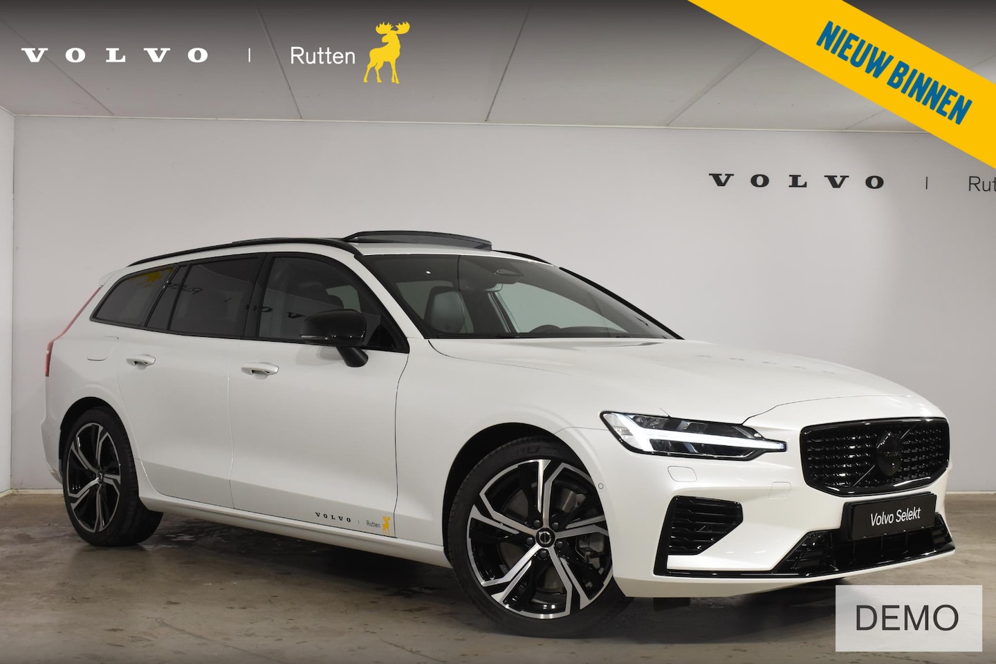 Volvo V60 - T8 455PK Plug-in hybrid AWD Ultra Dark Performance Edition / Polestar Optimalisatie / Glos - AutoWereld.nl