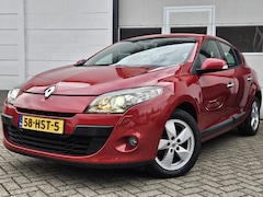Renault Mégane - 2.0 Dynamique /Automaat/Xenon/Airco/Cruise