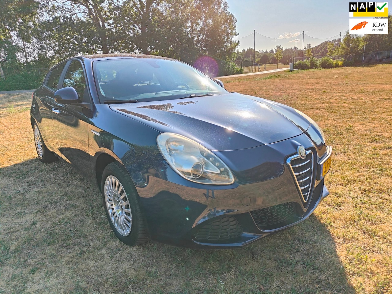 Alfa Romeo Giulietta - 1.4 T Progression 1.4 T Progression - AutoWereld.nl