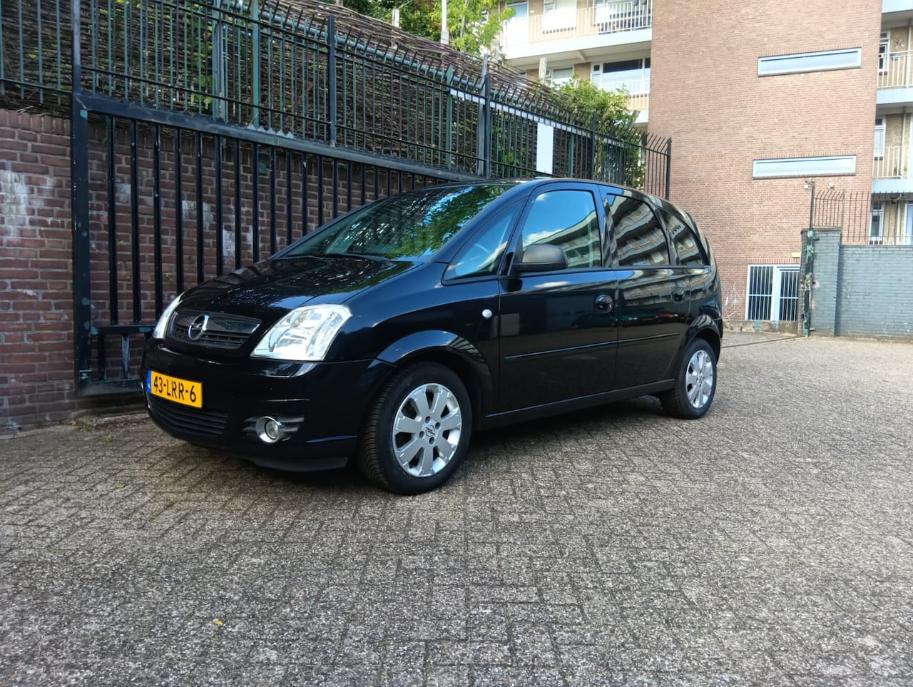 Opel Meriva - 1.6-16V Cosmo Met APK tot Juli 2027 en een NAP. - AutoWereld.nl