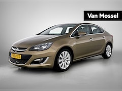 Opel Astra - 1.4 Turbo Cosmo