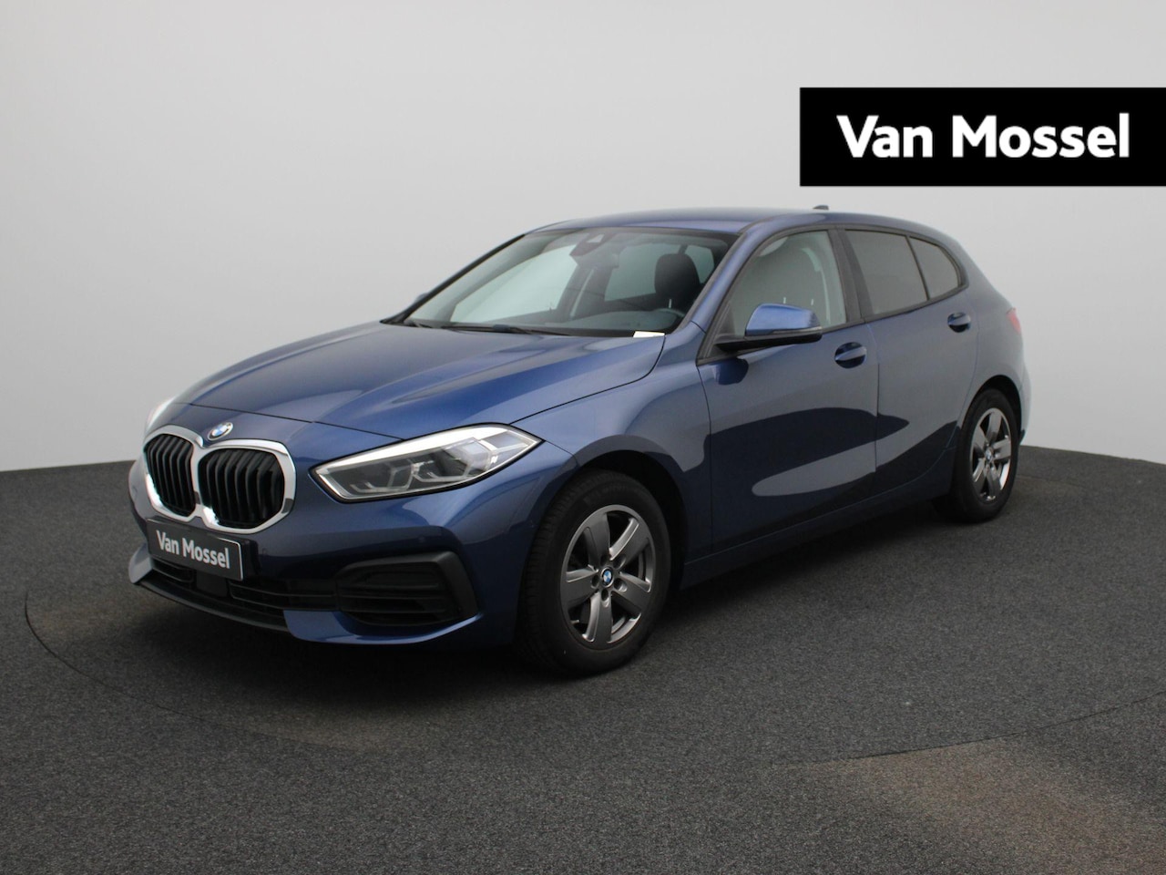BMW 1-serie - 118i Business Edition | Automaat | Apple Carplay / Android Auto | Navigatie | Virtual Cock - AutoWereld.nl