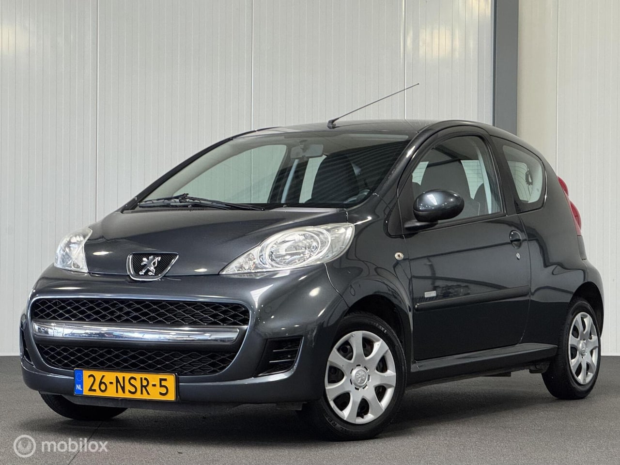 Peugeot 107 - 1.0-12V Millesim 200 [ NAP 2e eig. airco ] - AutoWereld.nl