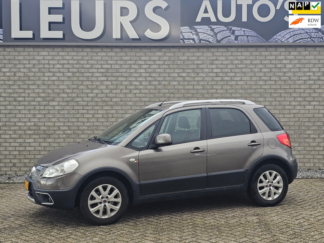 Fiat Sedici - 1.6-16V Emotion Airco/Navi - AutoWereld.nl