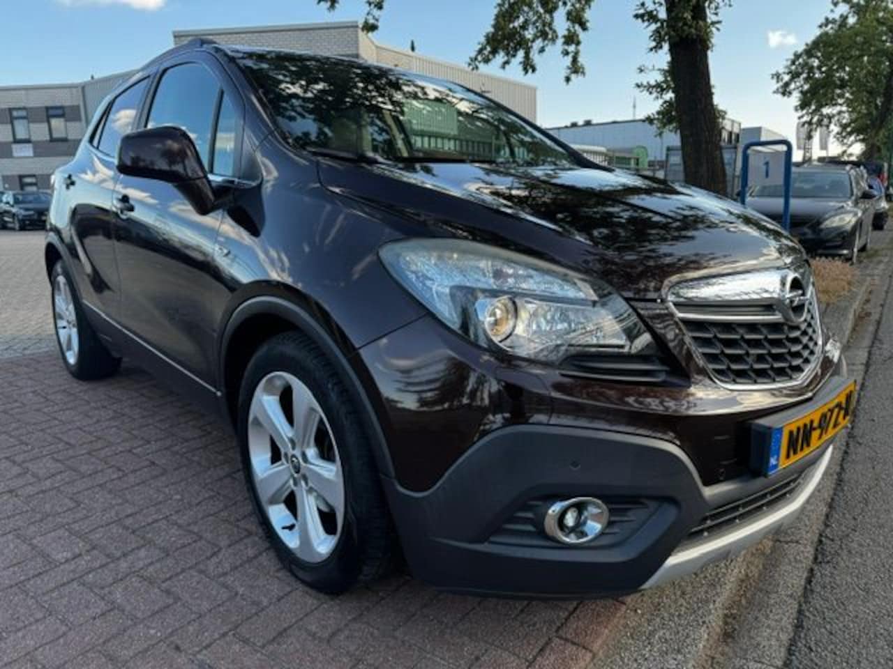 Opel Mokka - 1.4 T Cosmo 4x4 Automaat Airco/ECC,Half Leder,Xenon,Stoelverwarming - AutoWereld.nl