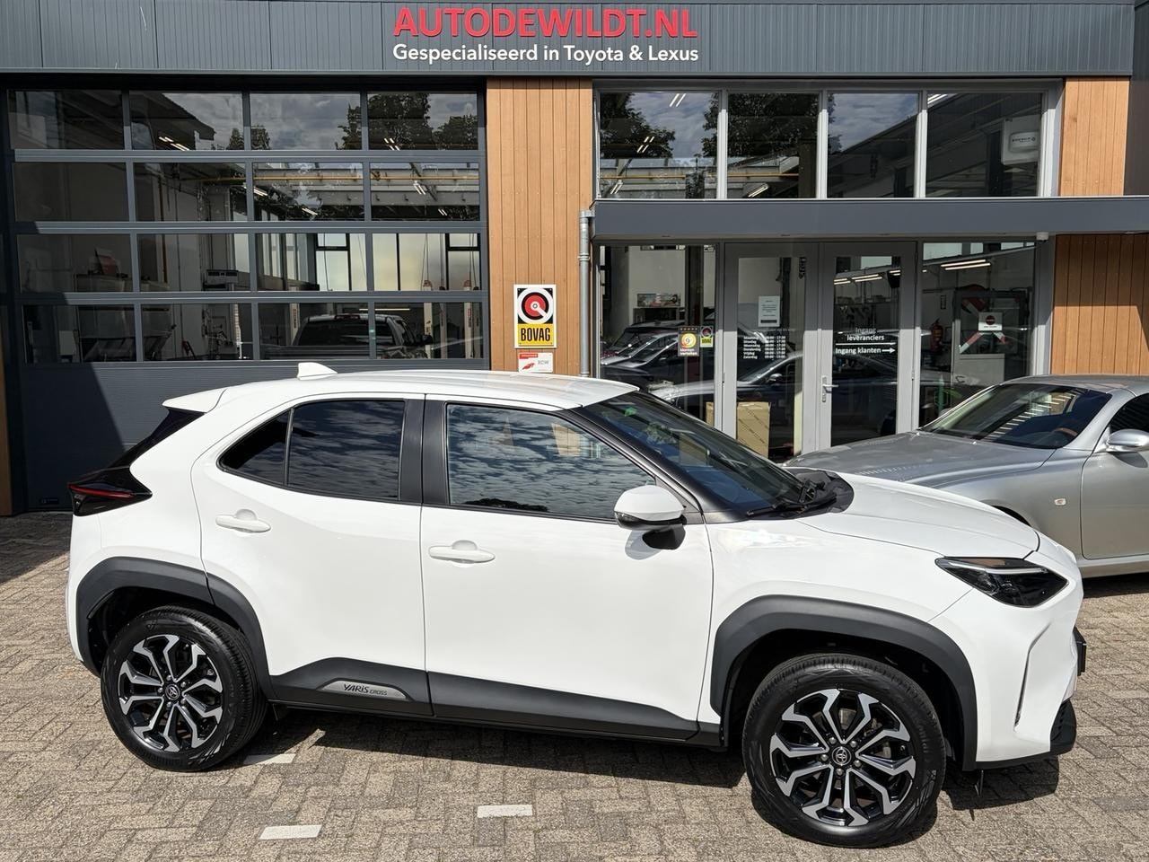 Toyota Yaris Cross - 1.5 Hybrid First Edition A/T + 12 MND BOVAG - AutoWereld.nl