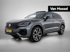 Volkswagen Touareg - 3.0 TSi 4MOTION R 462 PK| V6 | Dealeronderhouden | Panoramadak | Trekhaak | LEDER | Luchtv