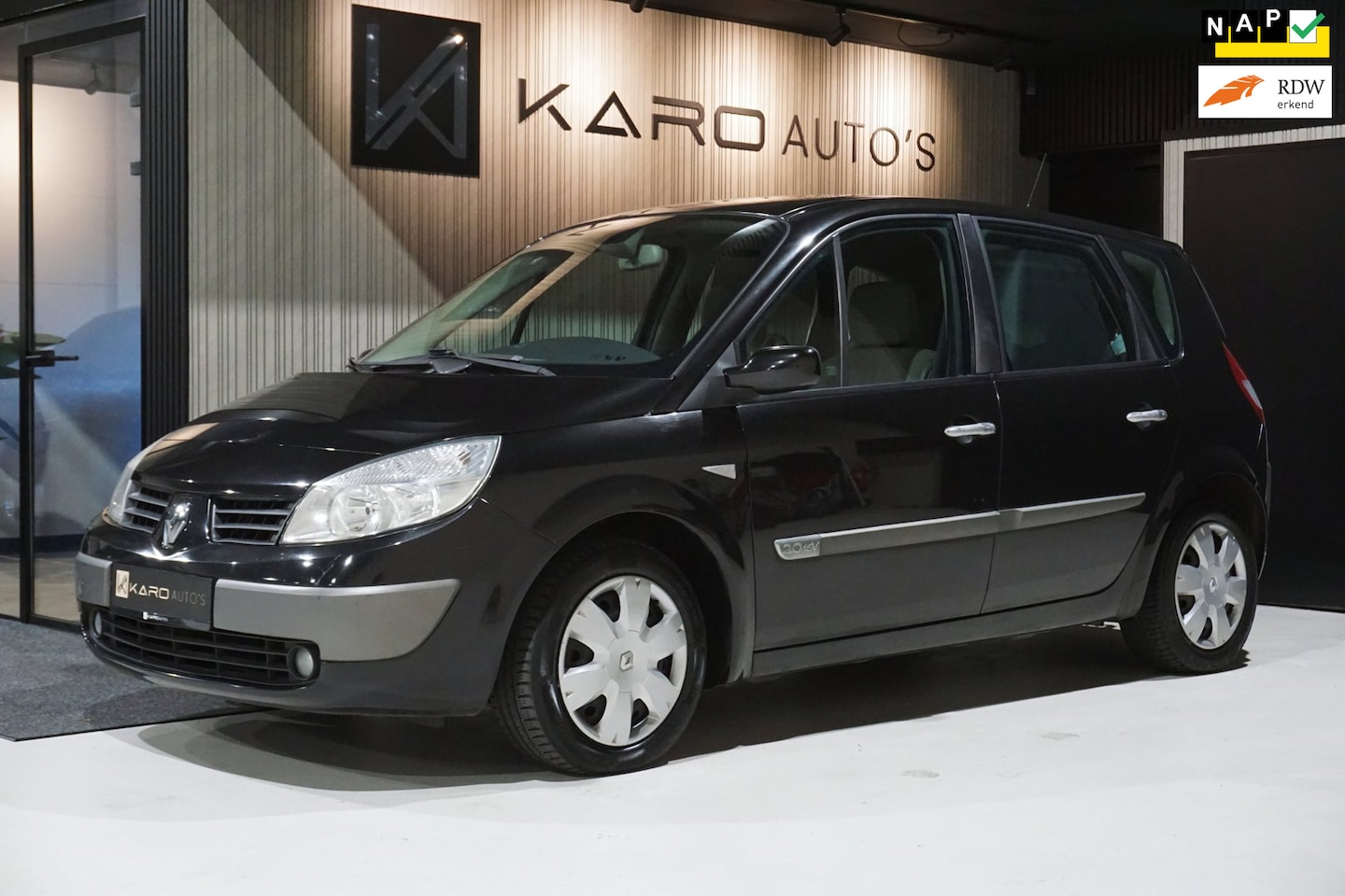 Renault Scénic - 2.0-16V Privilège Luxe Leer Clima Cruis Trekh - AutoWereld.nl