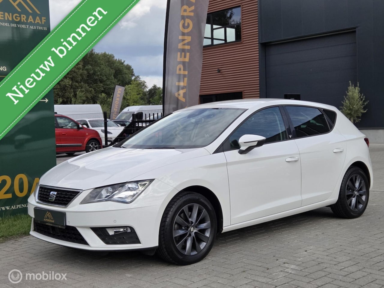 SEAT Leon - 1.5 TSI Style Ultimate Edition 1e eigenaar 46.424KM - AutoWereld.nl