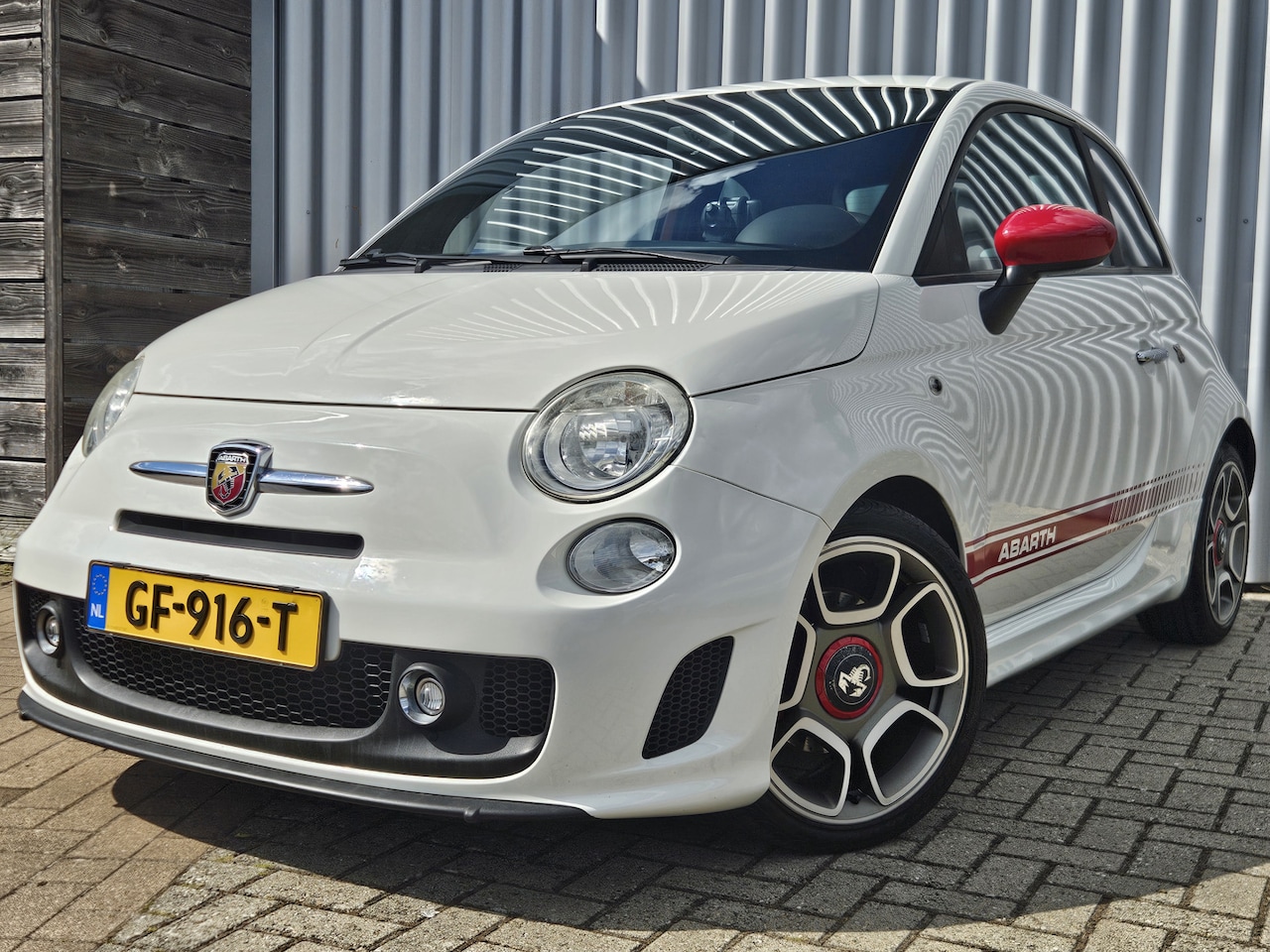 Fiat 500 Abarth - 1.4-16V / Dealer Onderhouden/ Leer/ Airco! - AutoWereld.nl