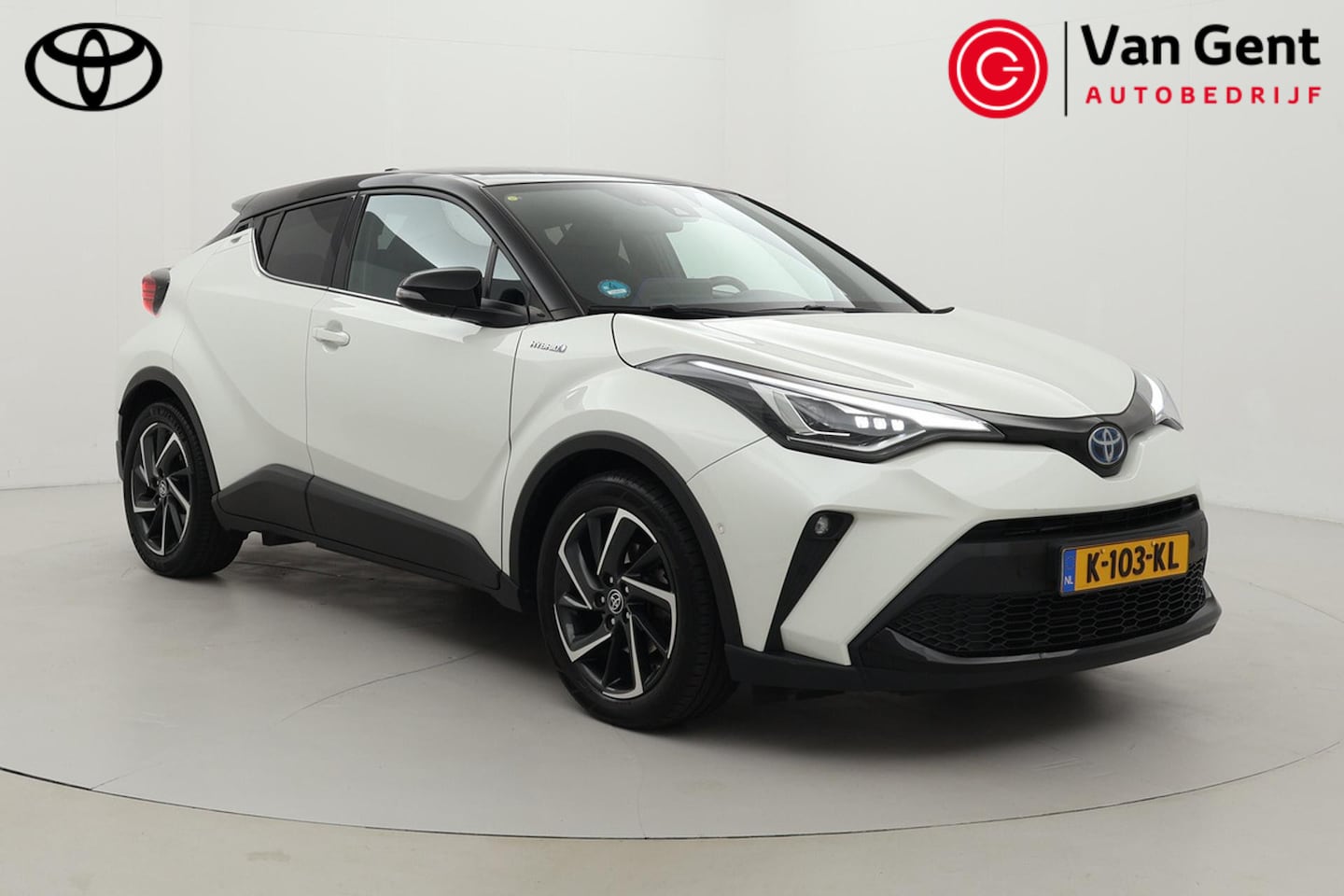 Toyota C-HR - 2.0 Hybrid Bi-Tone | Trekhaak | Navigatie | Apple Carplay / Android Auto | Dodehoek detect - AutoWereld.nl