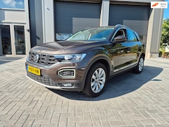 Volkswagen T-Roc - 1.5 TSI Sport Business R trekhaak