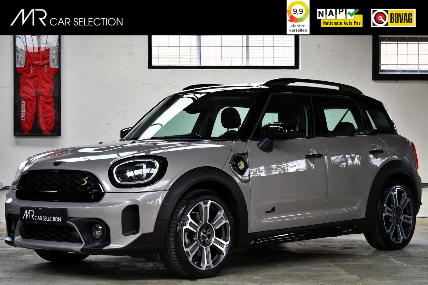 MINI Countryman - 1.5 Cooper S E ALL4 Classic | Panoramadak | Leder | Memory | Harman Kardon | Camera | Adap - AutoWereld.nl