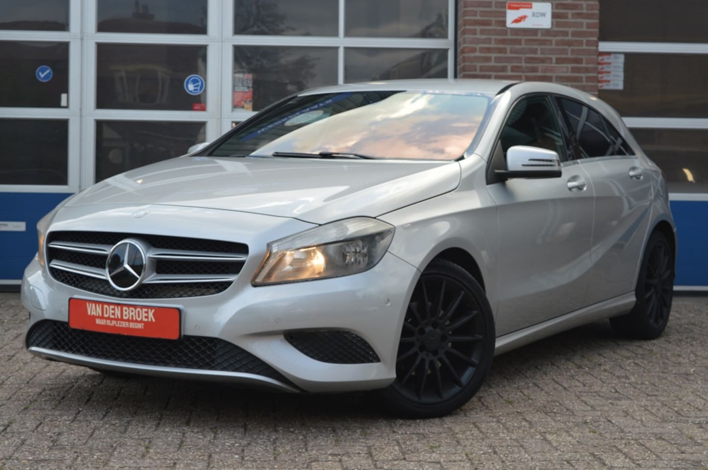 Mercedes-Benz A-klasse - 180 Ambition | NAVI - STOEL.VERW - AutoWereld.nl