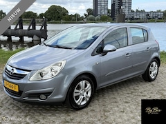 Opel Corsa - 1.4-16V 5-Drs Cosmo Automaat Airco LMV